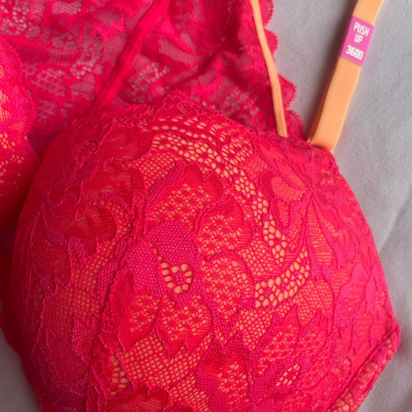 PINK Victoria’s Secret Push Up Bra - Lace 36 DD - Picture 2 of 4